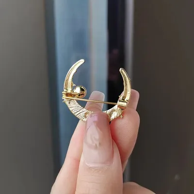 1pc Fashionable Pearl & Rhinestone Decor Moon Brooch